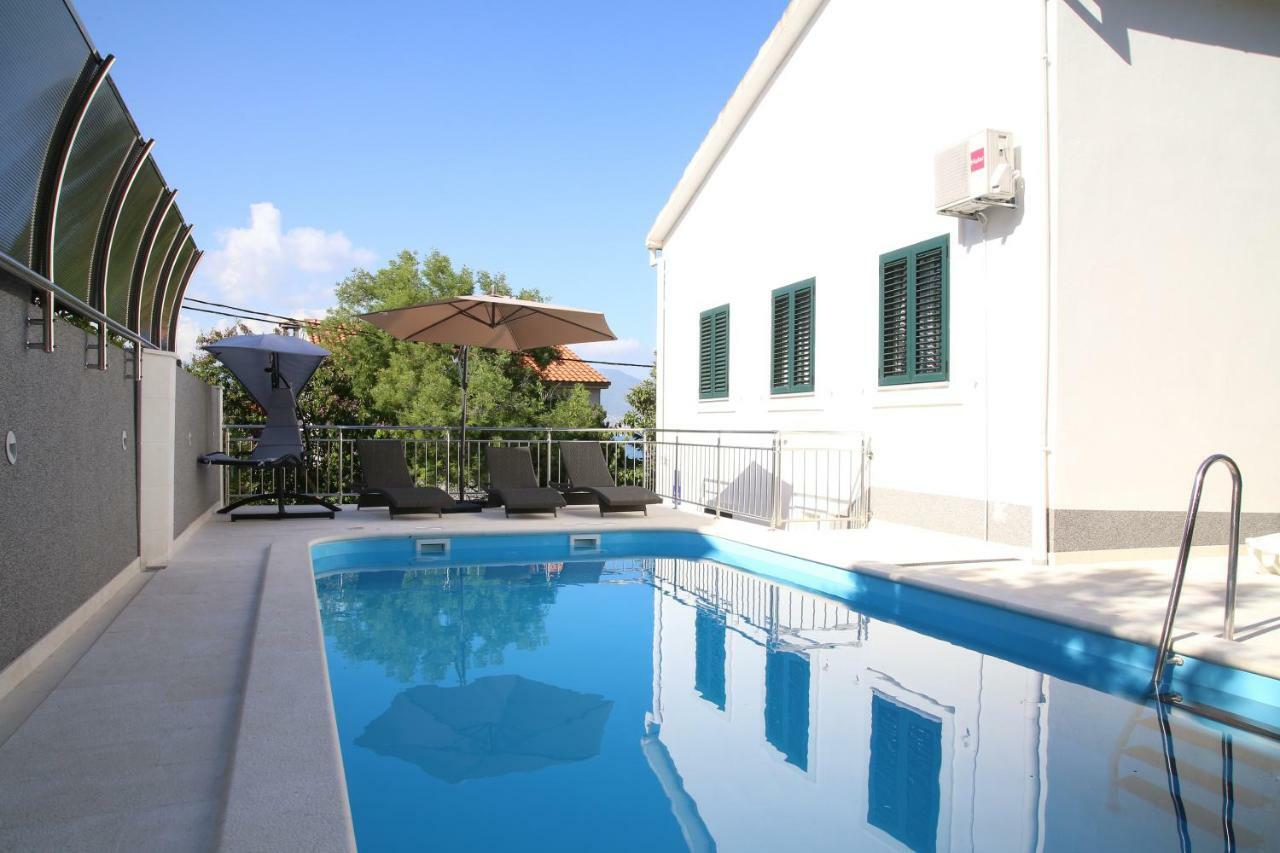 Luxury House With Pool Βίλα Τρογκίρ Εξωτερικό φωτογραφία